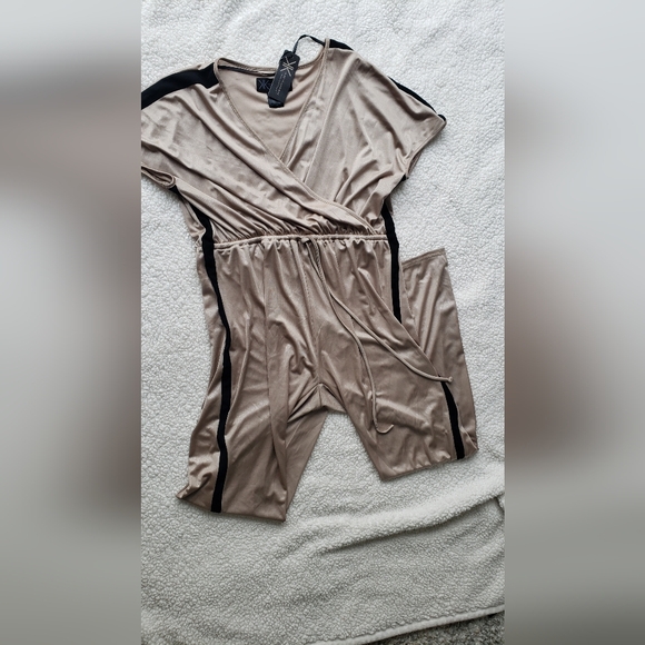 Dolman Jumpsuit gold lurex Jersey color large disco Kardashian kollection